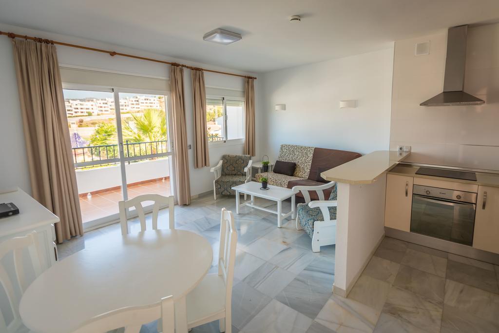 Apartamentos Las Rosas De Capistrano Nerja Exterior foto